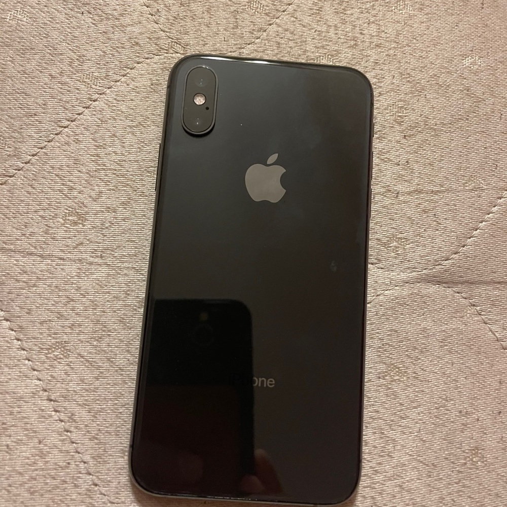 Iphone Xs Unlocked 64 Gb View 2